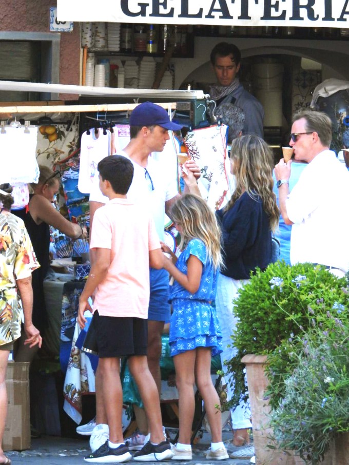 Gisele Bundchen and Tom Brady seen doing some shopping and getting an ice cream