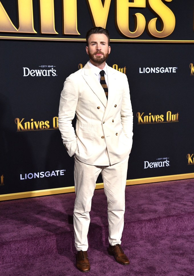 Chris Evans At The Premiere Of ‘Knives Out’