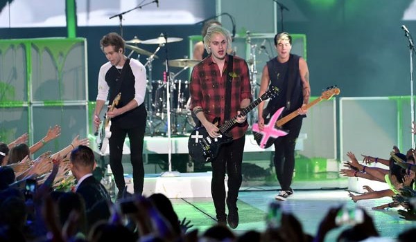 5 Seconds Of Summer Kids Choice Awards Performance