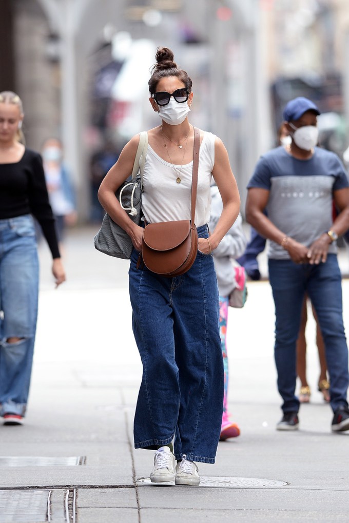 Katie Holmes Shopping in NYC