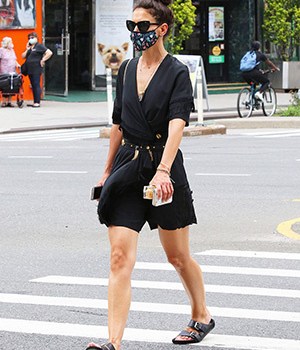 Katie Holmes looks sexy in an all black ensemble as she makes heads turn while out shopping in Downtown Manhattan. 15 Jul 2020 Pictured: Katie Holmes. Photo credit: LRNYC / MEGA TheMegaAgency.com +1 888 505 6342 (Mega Agency TagID: MEGA688780_001.jpg) [Photo via Mega Agency]
