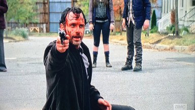 The Walking Dead Rick Turns On Alexandria