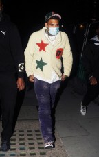 Chris Brown fue visto en Londres por primera vez desde su acusación de agresión en 2009