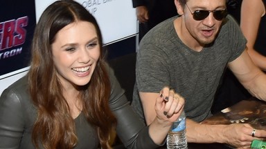 Elizabeth Olsen Jeremy Renner Hooking Up