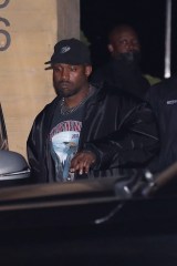 *EXCLUSIVE* Malibu, CA - Rap star Kanye West makes his exit from Nobu after having dinner in Malibu. Pictured: Kanye West, Ye BACKGRID USA 2 NOVEMBER 2021 BYLINE MUST READ: GPFM / BACKGRID USA: +1 310 798 9111 / usasales@backgrid.com UK: +44 208 344 2007 / uksales@backgrid.com *UK Clients - Pictures Containing Children Please Pixelate Face Prior To Publication*