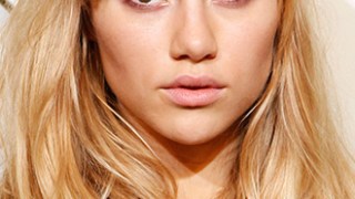 Suki Waterhouse Celebrity Profile