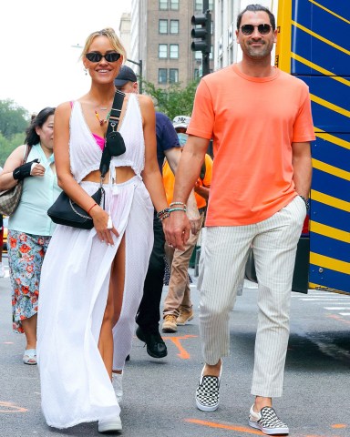 Peta Murgatroyd and Maksim Chmerkovskiy
Peta Murgatroyd and Maksim Chmerkovskiy at Fifth Avenue, Manhattan, New York, USA - 11 Aug 2021