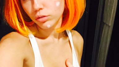 Miley Cyrus Nip Slip In Wig Photos