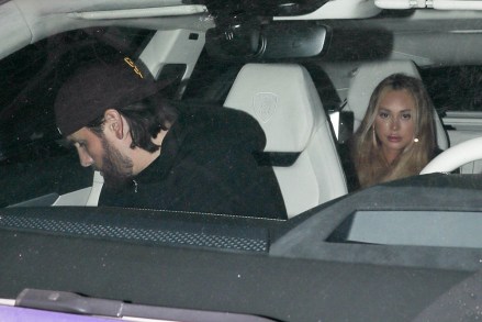 Miami, FL  - *EXCLUSIVE*  - 'The Kardashians' star Scott Disick and his newest fling are seen leaving Papi Steak at 2 AM together. Scott was seen drinking a beer outside of the restaurant and talking with friends while enjoying the Miami nightlife.Pictured: Scott Disick, Corinne OlympiosBACKGRID USA 8 MAY 2022 USA: +1 310 798 9111 / usasales@backgrid.comUK: +44 208 344 2007 / uksales@backgrid.com*UK Clients - Pictures Containing ChildrenPlease Pixelate Face Prior To Publication*