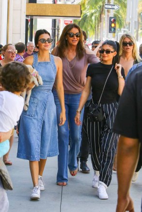 *EXCLUSIVE* Beverly Hills, CA  - Happy Father's Day Caitlyn Jenner! The former Olympic star spent this Father's Day morning with her daughters Kendall and Kylie in Beverly Hills, where they braved their fans while strolling through Rodeo Dr. Kendall brought along her little puppy for the outing.Pictured: Caitlyn Jenner, Kendall Jenner, Kylie JennerBACKGRID USA 18 JUNE 2017 BYLINE MUST READ: SHADY / BACKGRIDUSA: +1 310 798 9111 / usasales@backgrid.comUK: +44 208 344 2007 / uksales@backgrid.com*UK Clients - Pictures Containing ChildrenPlease Pixelate Face Prior To Publication*
