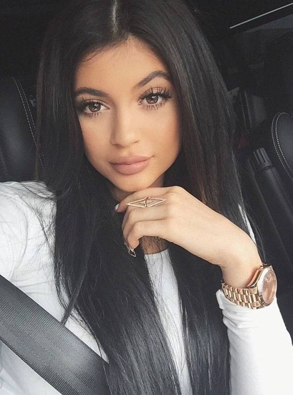 Kylie Jenners Selfies — Admits She Takes 500 Pics To Get The Right Gram Hollywood Life
