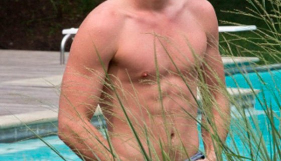 Liam Hemsworth Butt Pics