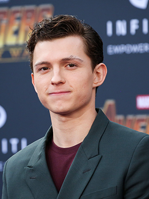 Tom Holland: See Pics Of The ‘Spider-Man’ Actor – Hollywood Life