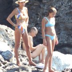 *EXCLUSIVE* Bethenny Frankel and her daughter Bryn Hoppy enjoy the good weather in Portofino!