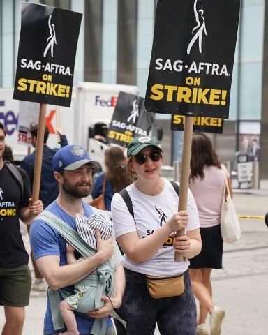 Non ExclusiveMandatory Credit: Photo by Kristin Callahan/Shutterstock (14017242j)Daniel Radcliffe, Erin DarkeSAG-AFTRA Strike Picket Line, New York, USA - 21 Jul 2023