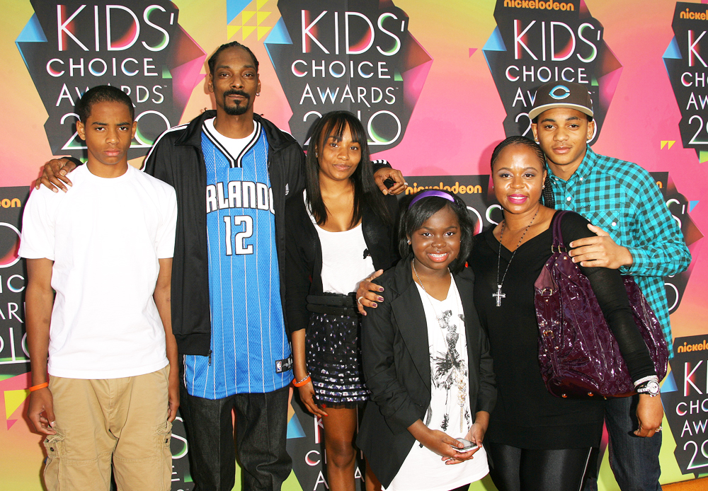 Snoop Dogg and familyNickelodeon Kids Choice Awards, Los Angeles, America - 27 Mar 2010