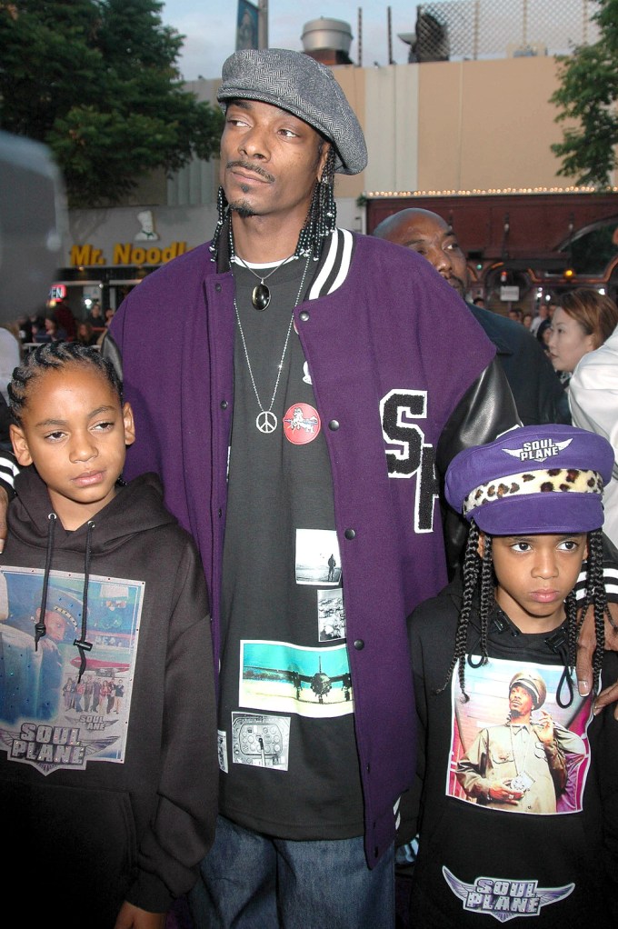 Snoop Dogg & His Kids At The ‘Soul Plane’ Premiere