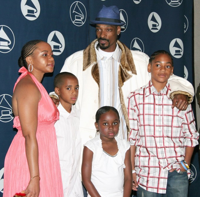 Snoop Dogg Family SS
