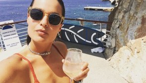 Who Is Chloe Bartoli