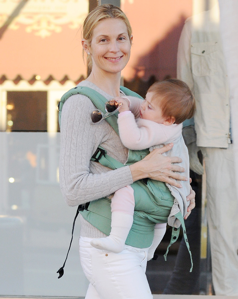 Kelly Rutherford out and about, Beverly Hills, America - 06 Apr 2010