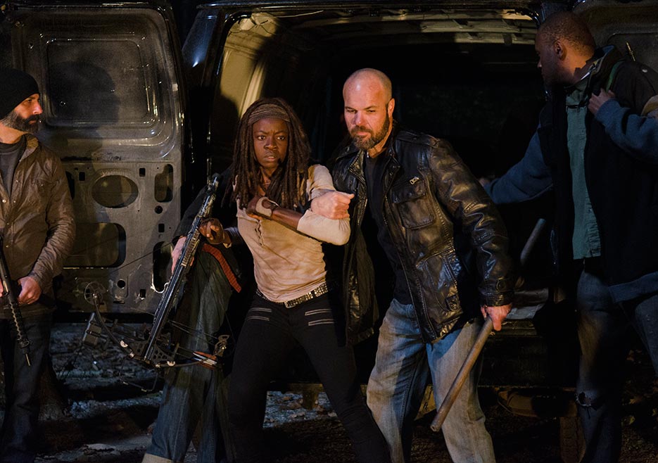 the-walking-dead-episode-616-michonne-gurira-935