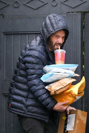 Los Angeles, CA - Ben Affleck grabs some packages that were delivered to his house while sipping on his morning coffee.Pictured: Ben AffleckBACKGRID USA 23 JANUARY 2021 BYLINE MUST READ: BACKGRIDUSA: +1 310 798 9111 / usasales@backgrid.comUK: + 44 208 344 2007 / uksales@backgrid.com*UK Clients - Pictures Containing ChildrenPlease Pixelate Face Prior To Publication *