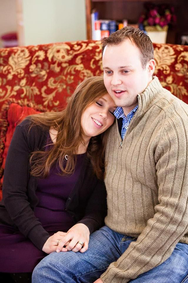 Anna Duggar Divorcing Josh Duggar Why She S ‘permanently Committed To Him Hollywood Life
