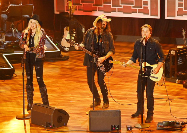 Billy Ray Cyrus performs at the ACM Honors