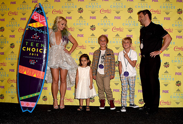 britney-spears-5-teen-choice-awards-2015