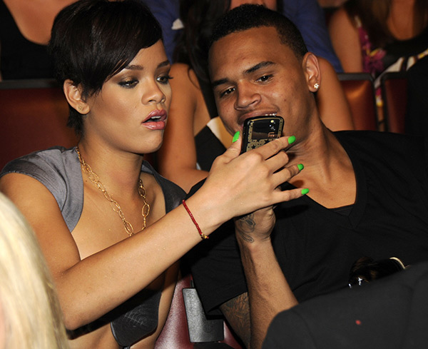 Chris Brown And Rihanna Back Together Their Facetime Date Revealed Hollywood Life