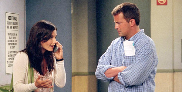 WATCH Friends Deleted Scene After 911 Surfaces Chandler Makes