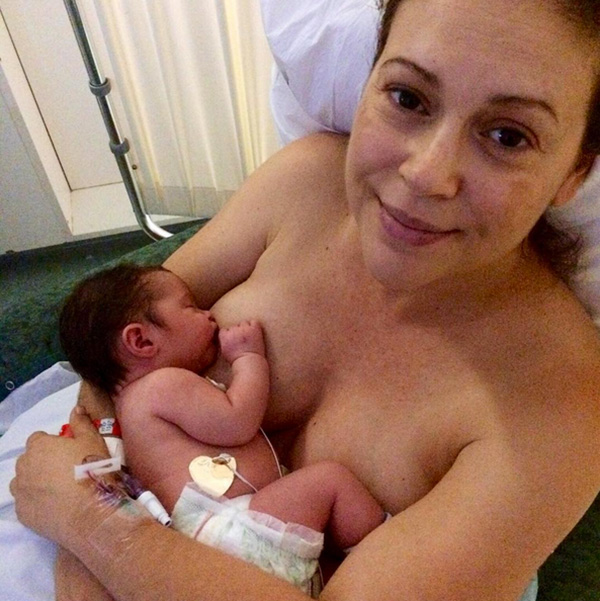 PIC] Alyssa Milano Breastfeeding Daughter Elizabeth Until She's 6-Years-Old  – Hollywood Life