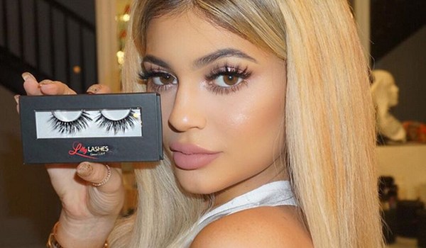 Kylie Jenner Eyelashes