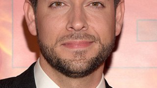 Zachary Levi Celebrity Profile