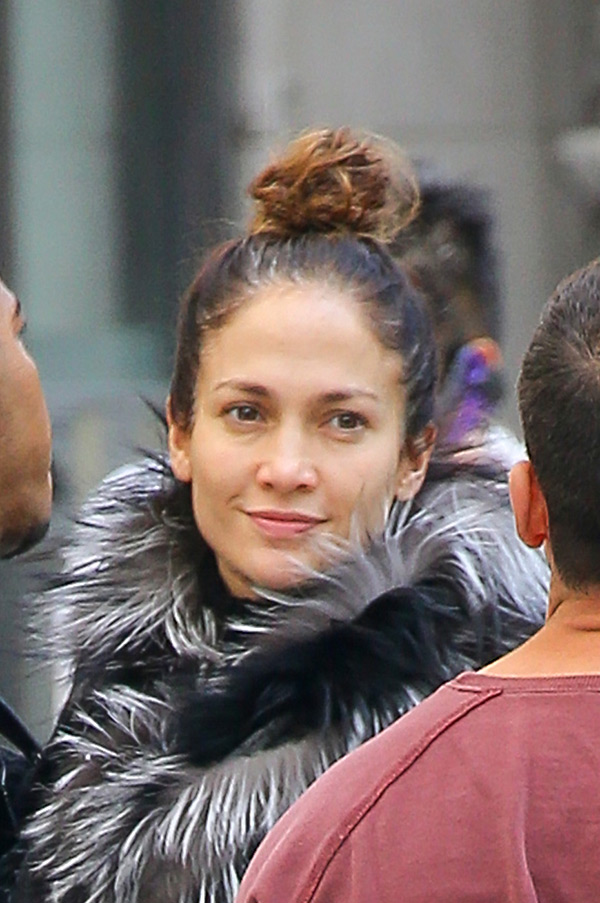 [pics] Jennifer Lopez With No Makeup — Stunning On Set Hollywood Life
