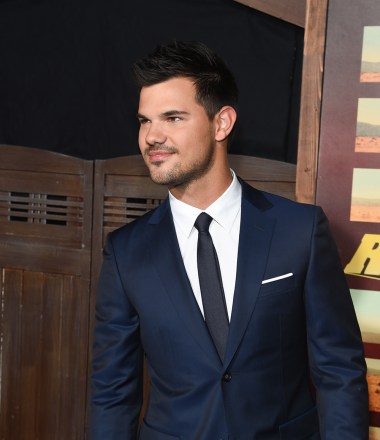 Tayang perdana film 'Ridiculous 6' Taylor Lautner, Los Angeles, Amerika - 30 Nov 2015