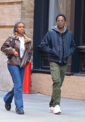 New York, NY  - *EXCLUSIVE* -Funny Dad! Chris Rock spends quality time with daughter Zahra for the first time after the infamous Oscars slap incident. The father and daughter bonded over lunch in Manhattan and we caught the two strolling the streets of NYC together after lunch.

Pictured: Chris Rock

BACKGRID USA 27 APRIL 2022 

BYLINE MUST READ: BrosNYC / BACKGRID

USA: +1 310 798 9111 / usasales@backgrid.com

UK: +44 208 344 2007 / uksales@backgrid.com

*UK Clients - Pictures Containing Children
Please Pixelate Face Prior To Publication*