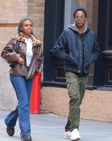 New York, NY  - *EXCLUSIVE* -Funny Dad! Chris Rock spends quality time with daughter Zahra for the first time after the infamous Oscars slap incident. The father and daughter bonded over lunch in Manhattan and we caught the two strolling the streets of NYC together after lunch.  Pictured: Chris Rock  BACKGRID USA 27 APRIL 2022   BYLINE MUST READ: BrosNYC / BACKGRID  USA: +1 310 798 9111 / usasales@backgrid.com  UK: +44 208 344 2007 / uksales@backgrid.com  *UK Clients - Pictures Containing Children Please Pixelate Face Prior To Publication*