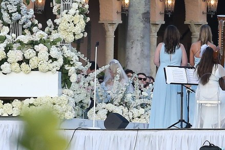 Palm Beach, FL  - Donald Trump, Tiffany, Ivanka, and Melania Trump during Tiffany Trump and Michael Boulos's wedding in Palm Beach.Pictured: Tiffany Trump, Donald Trump, Ivanka Trump, Melania TrumpBACKGRID USA 12 NOVEMBER 2022 USA: +1 310 798 9111 / usasales@backgrid.comUK: +44 208 344 2007 / uksales@backgrid.com*UK Clients - Pictures Containing ChildrenPlease Pixelate Face Prior To Publication*