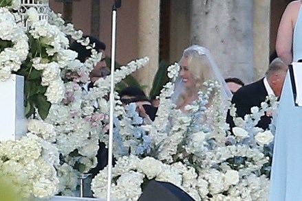 Palm Beach, FL  - Donald Trump, Tiffany, Ivanka, and Melania Trump during Tiffany Trump and Michael Boulos's wedding in Palm Beach.Pictured: Tiffany Trump, Donald Trump, Ivanka Trump, Melania TrumpBACKGRID USA 12 NOVEMBER 2022 USA: +1 310 798 9111 / usasales@backgrid.comUK: +44 208 344 2007 / uksales@backgrid.com*UK Clients - Pictures Containing ChildrenPlease Pixelate Face Prior To Publication*
