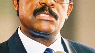 Johnnie Cochran Celebrity Profile