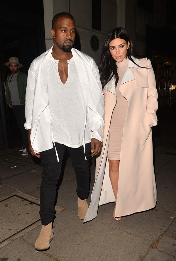 Kanye West And Kim Kardashian The T He Gave Her Honoring