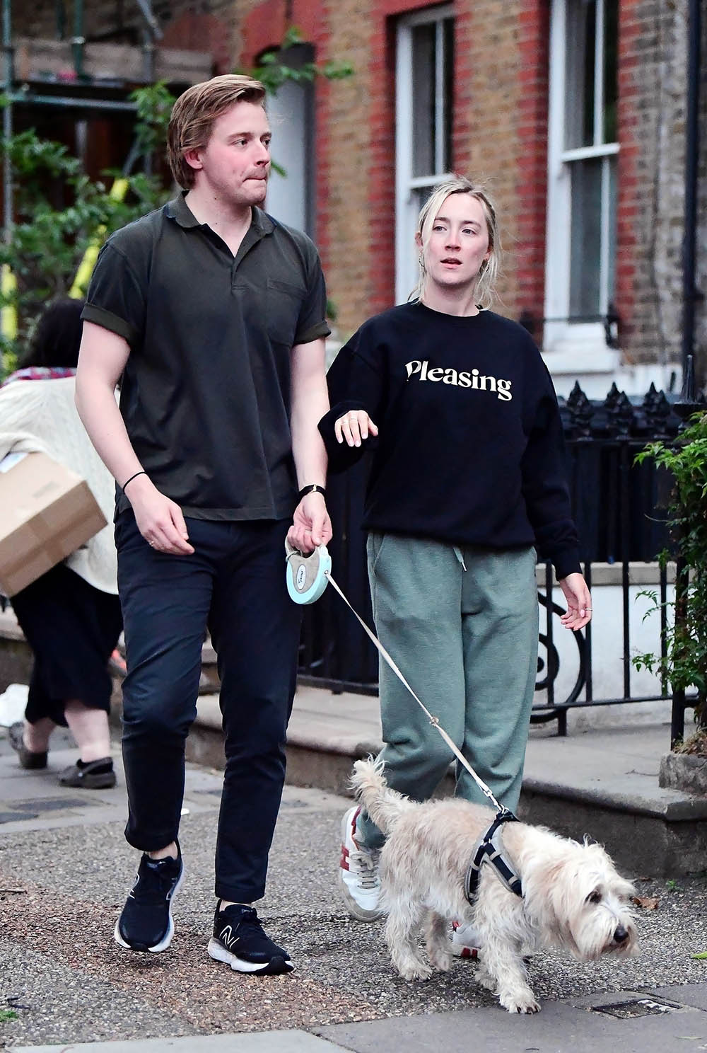 *EXCLUSIVE* London, UNITED KINGDOM  - The American-born Irish actress Saoirse Ronan famed for her roles in "Lady Bird", "The Grand Budapest Hotel" and nominated for best actress in a leading role at the 2020 Oscars for her role in "Little Women" was seen out with her beau, the Scottish actor Jack Lowden.

As both Saoirse and Jack donned a casual look whilst out walking with their new puppy, the pair looked loved up during their jaunt out in London.

It's a rather dressed down look for Saoirse as as reports claim that the acclaimed actress is joining pal Margot Robbie in Greta Gerwig's glamorous upcoming new movie "Barbie".
*PHOTOS SHOT ON 06/09/2022*

Pictured: Saoirse Ronan, Jack Lowden

BACKGRID USA 12 JUNE 2022 

BYLINE MUST READ: NASH / BACKGRID

USA: +1 310 798 9111 / usasales@backgrid.com

UK: +44 208 344 2007 / uksales@backgrid.com

*UK Clients - Pictures Containing Children
Please Pixelate Face Prior To Publication*