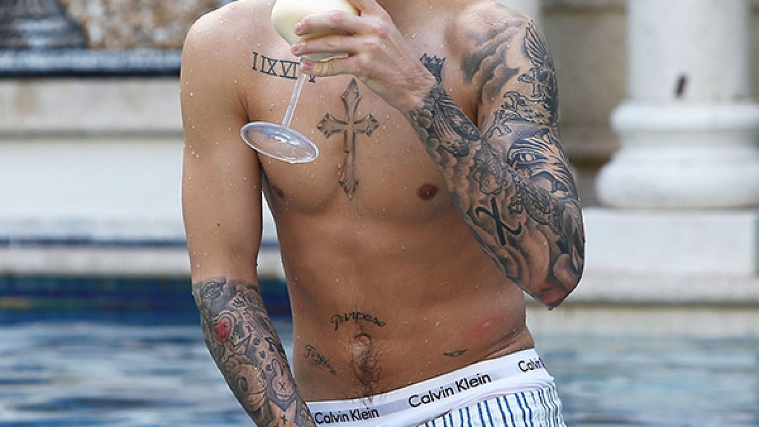 Justin Biebers 22nd Birthday Pics — 22 Hottest Photos Hollywood Life