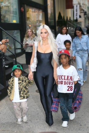 New York City, NY  - Kim Kardashian heads to Cipriani for dinner with her kids after a taping of The Tonight Show Starring Jimmy Fallon in New York City.Pictured: Kim KardashianBACKGRID USA 21 JUNE 2022 BYLINE MUST READ: T.JACKSON / BACKGRIDUSA: +1 310 798 9111 / usasales@backgrid.comUK: +44 208 344 2007 / uksales@backgrid.com*UK Clients - Pictures Containing ChildrenPlease Pixelate Face Prior To Publication*