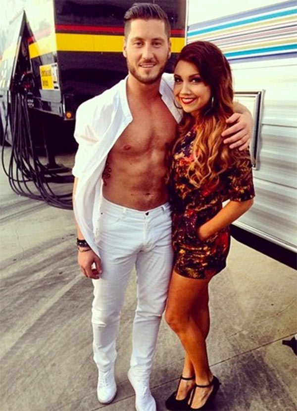 Val Chmerkovskiy And Jenna Johnson Dating The ‘dwts Pair Gets Cozy Off