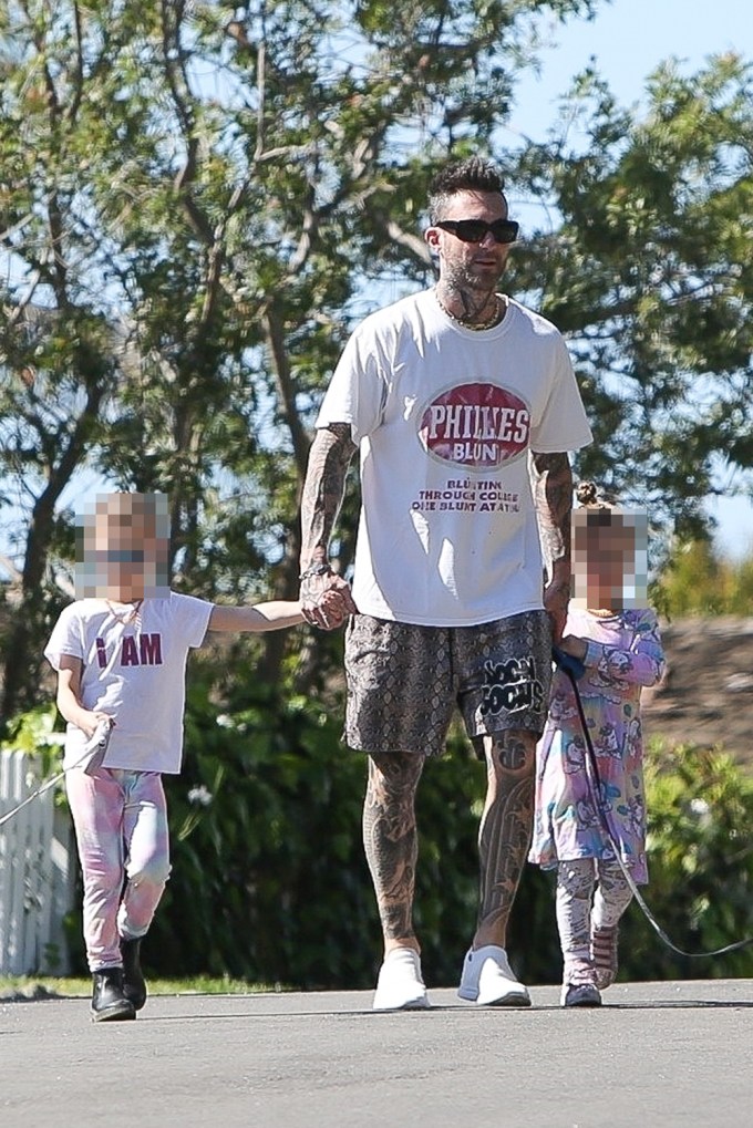 Adam Levine Takes Daughters Dusty and Gio For A Stroll