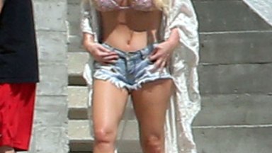 jessica simpson daisy dukes bikini