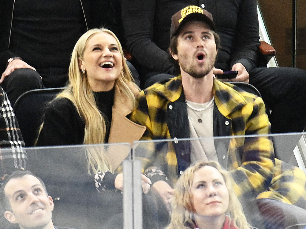 Kelsea Ballerini, Chase Stokes
Kelsea Ballerini, Chase Stokes attend New York Rangers game, New York, USA - 02 Mar 2023