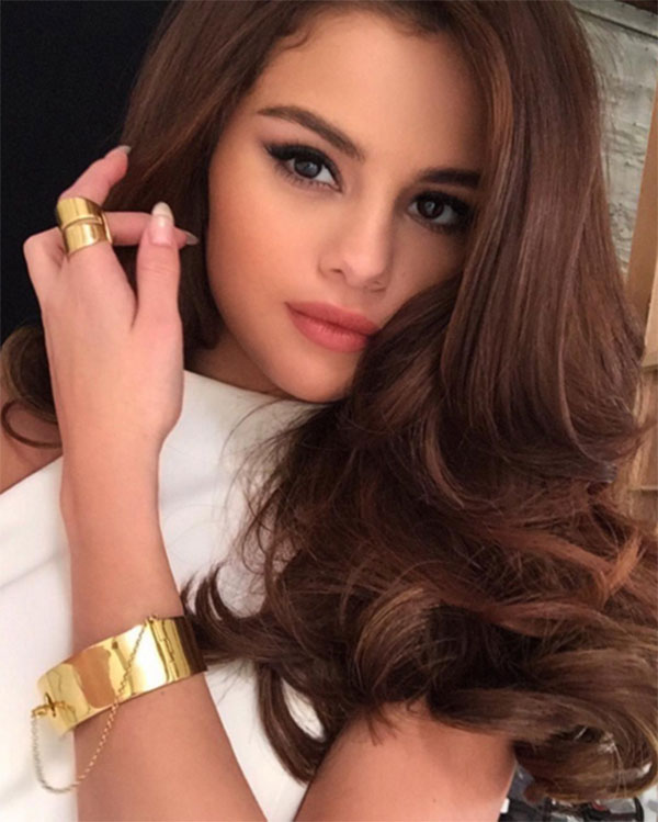 Cat Eye How To — Selena Gomez's Makeup Artist Shares Eyeliner Tips & Tricks  – Hollywood Life